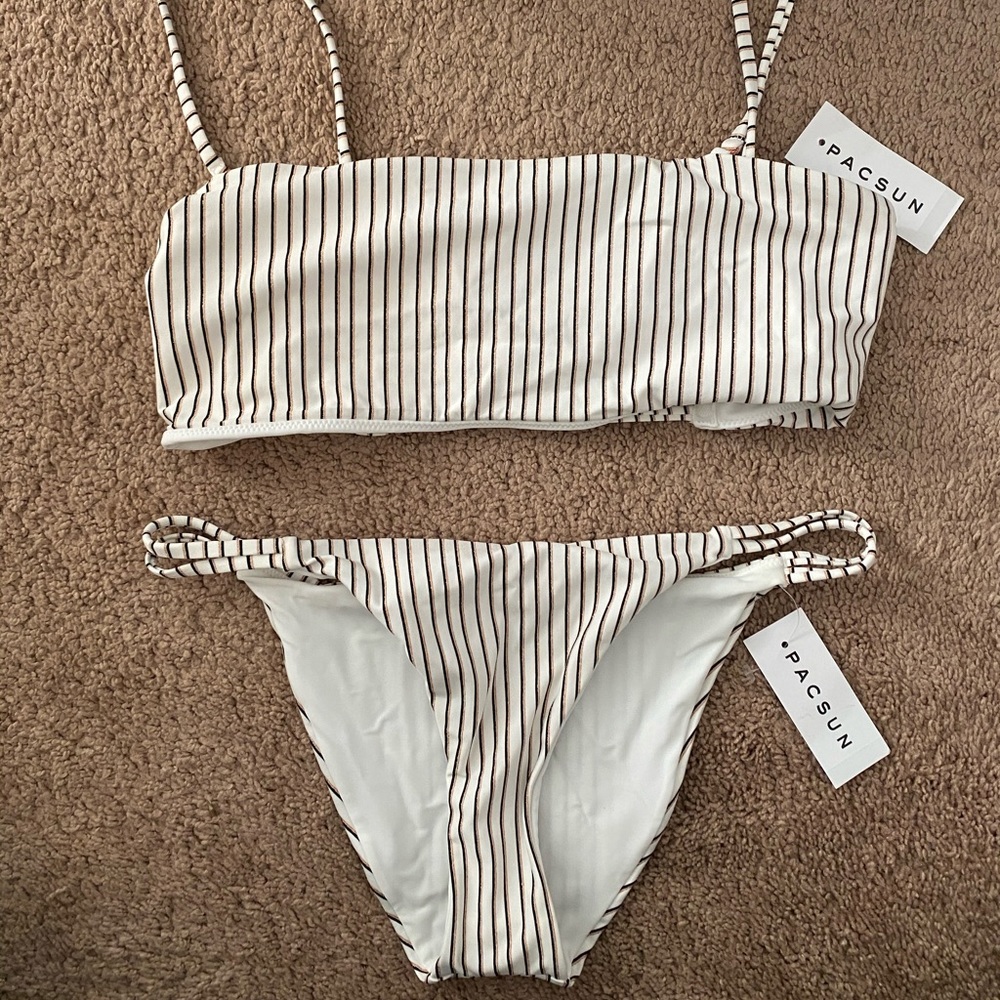 Kendall & Kylie bathing suit